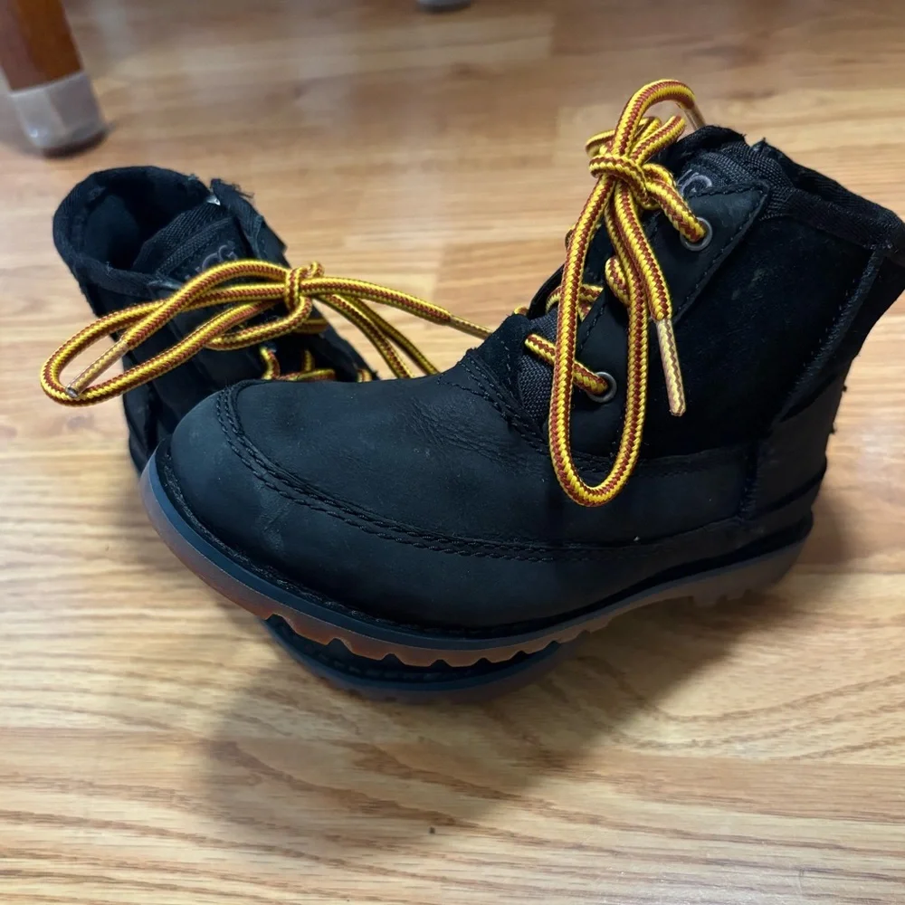 Ugg Winter Boots Kids Black Lace-Up Hiking Boots with Yellow Accent Laces